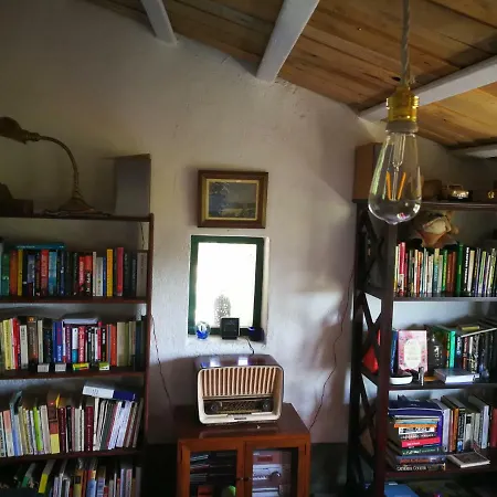 La Casa Dels Ocells (adults Only) فندق مبيت وإفطار 3*