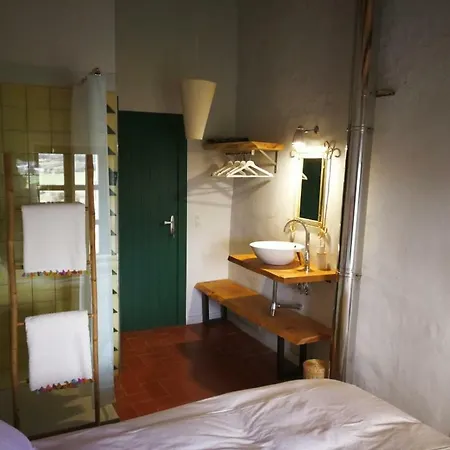 La Casa Dels Ocells (adults Only)